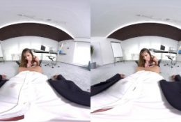 schoolgirl Elle Rose in VR Hardcore sex