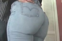 Spanking BBW Mature MILF Big Fat Sexy Hot Ass in Jeans