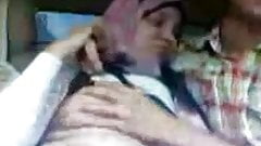 Arab Hijab Girl sucked Big Boobs and kissed in Car
