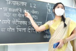 Desi Teacher was teaching her Virgin student to Hardcore Fuck in Class room ( Hindi Drama )